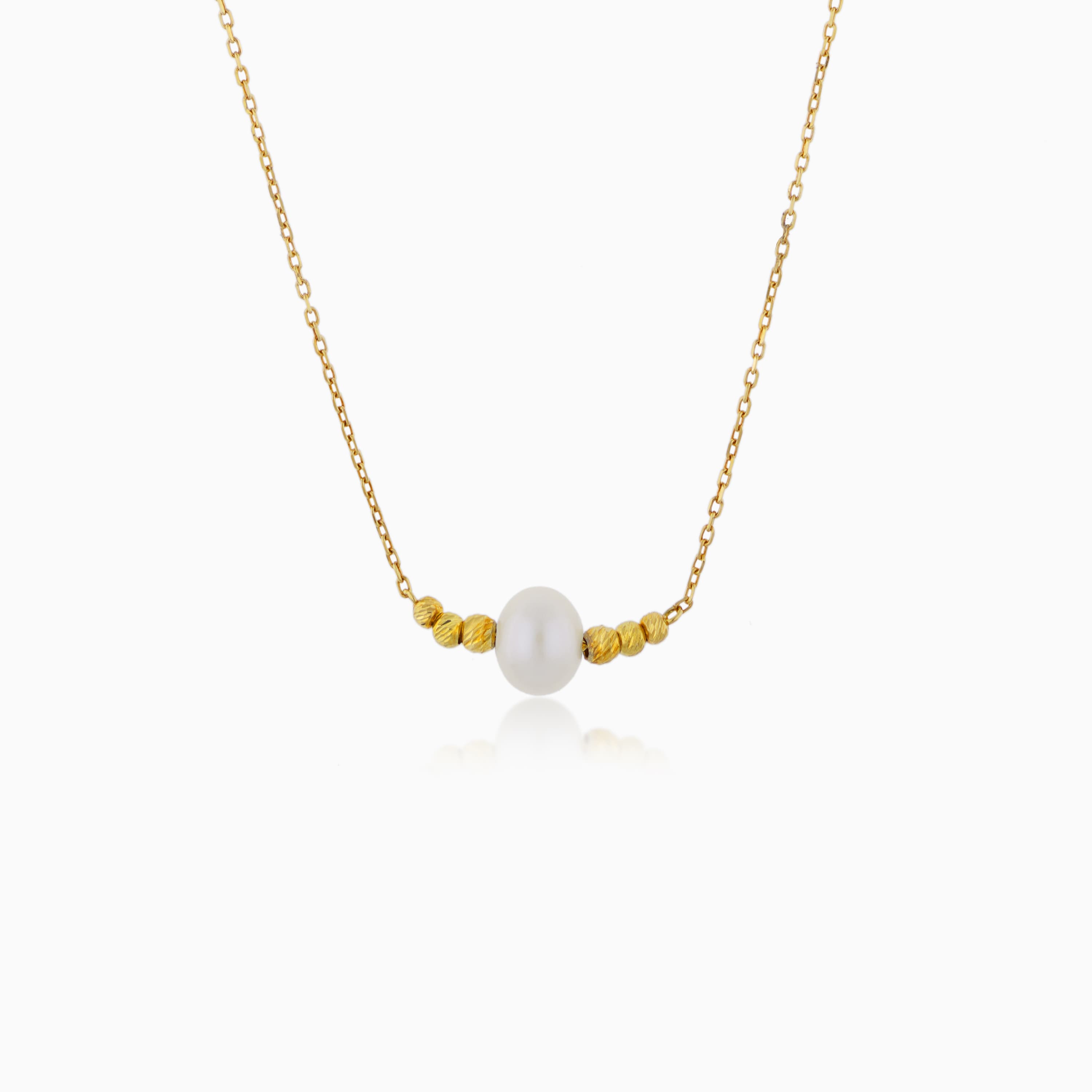18K YELLOW GOLD NECKLACE WITH SINGLE PEARL IN THE CENTER
